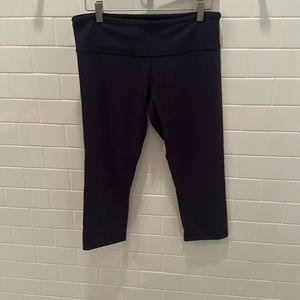 LULULEMON VINTAGE REVERSIBLE WUNDER UNDER TRAIN CAPRIS